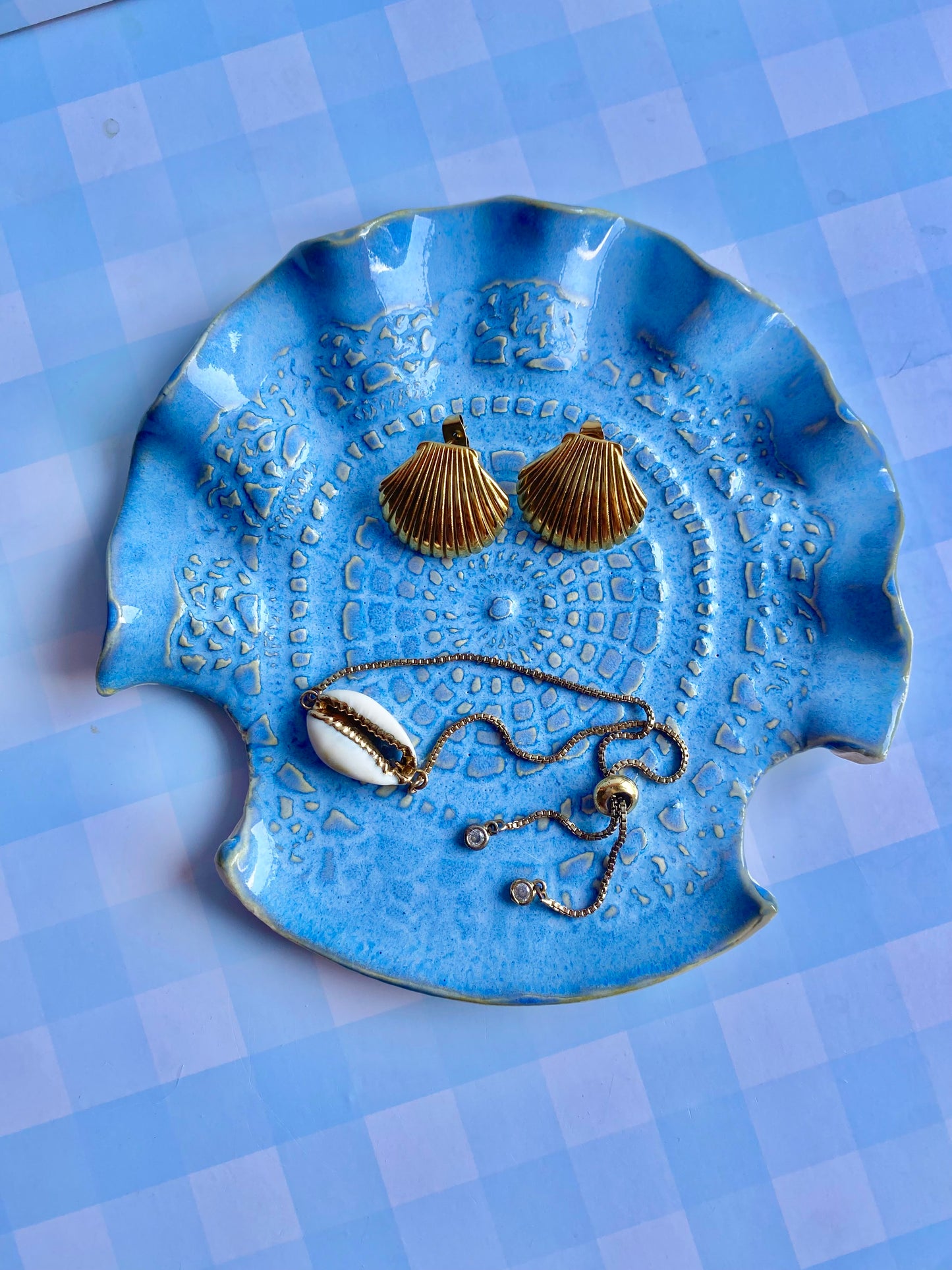 Shell Dish/ Spoonrest in Periwinkle II