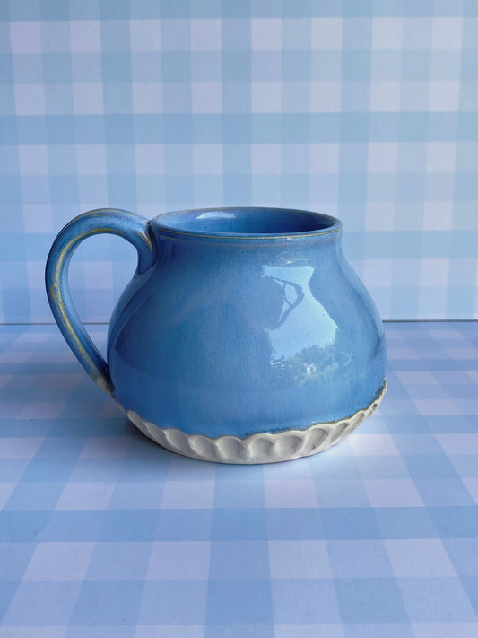 Mug in Morning Glory Scallop